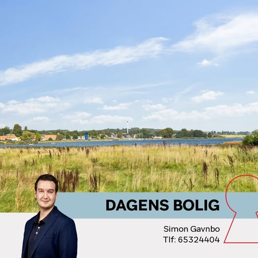 Home Kerteminde-Munkebo tilbyder centralt beliggende villa med udsigt over fjorden