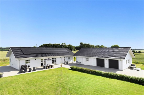 Er Hesselbækvej 22 i Bjerringbro drømmehjemmet? Se de dyreste boliger til salg nu for op til 3.595.000 kr