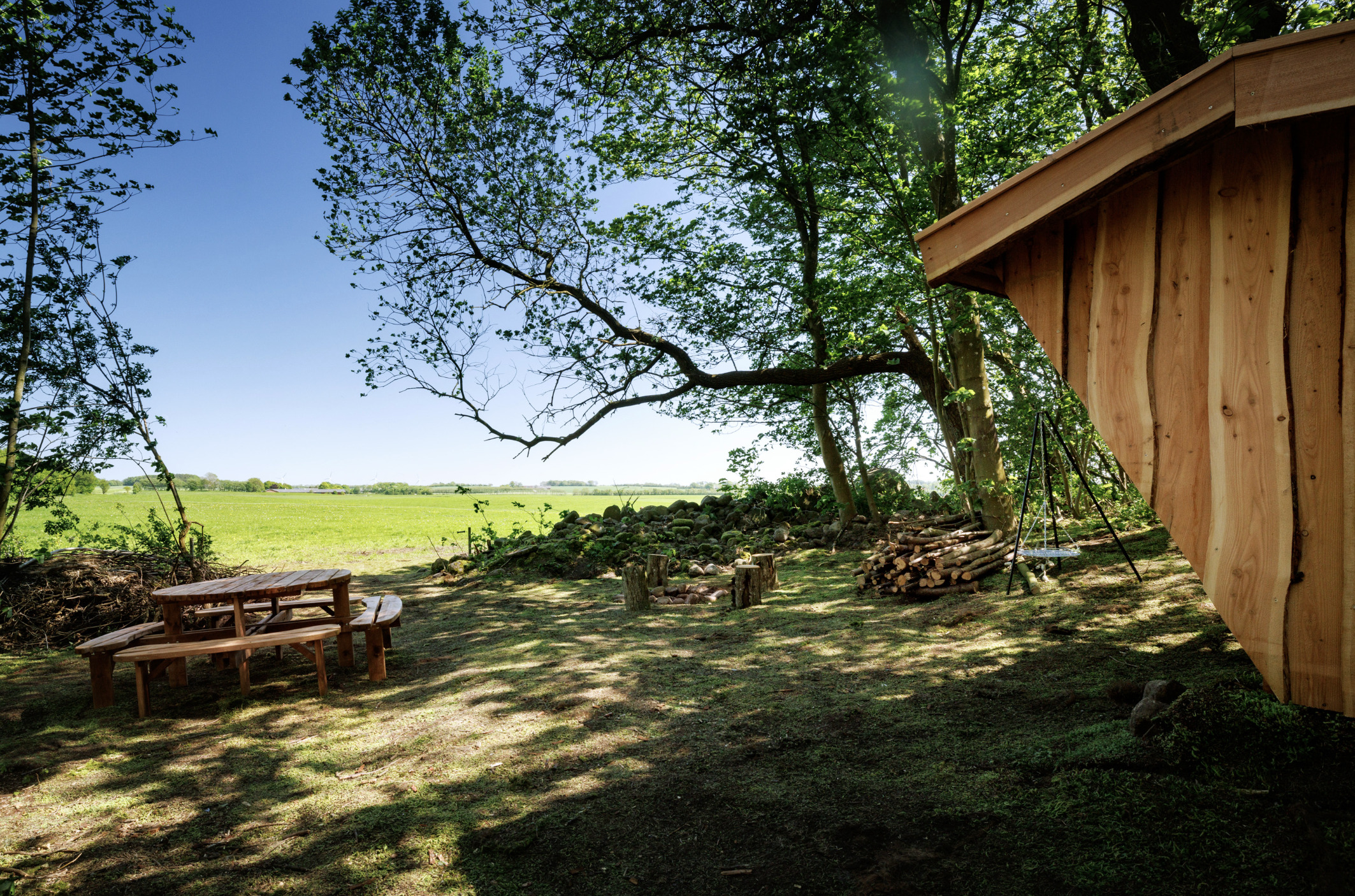 Få særlig naturoplevelse hos øko-landmand ved Hobro, der har opsat et shelter til fri afbenyttelse