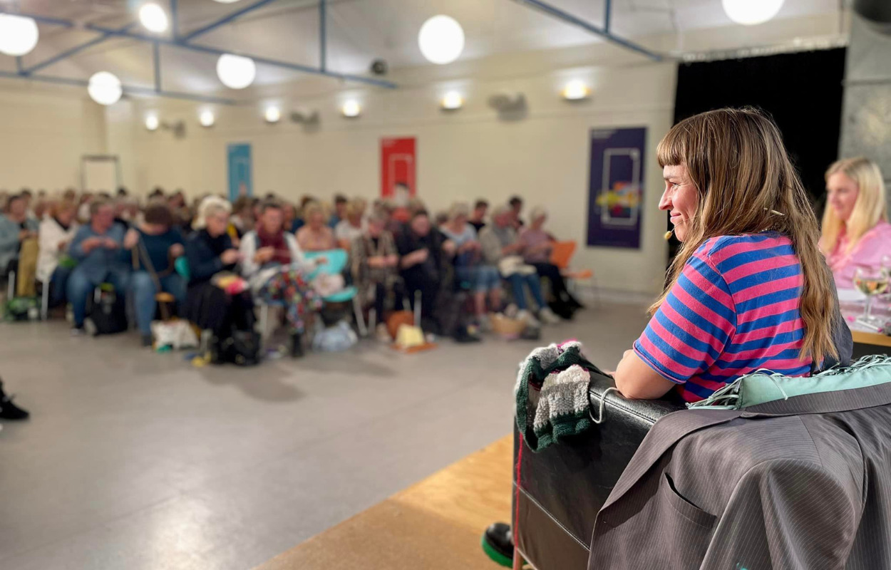 Det strikkede helt af på biblioteket i Brønderslev 