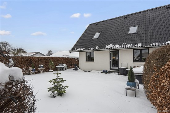 Skolevej 17L er til salg for kun 2.245.000 kr.: Se de billigste boliger til salg i Bjæverskov her