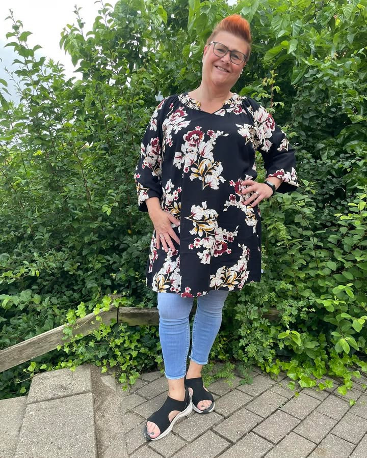 Efterårets trends: Vinrød tunika og jeans fra Only Curves