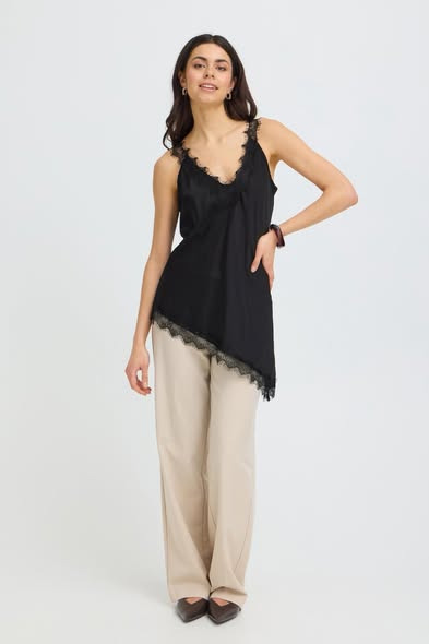 Skott Aalborg præsenterer elegant blonde top fra Fransa