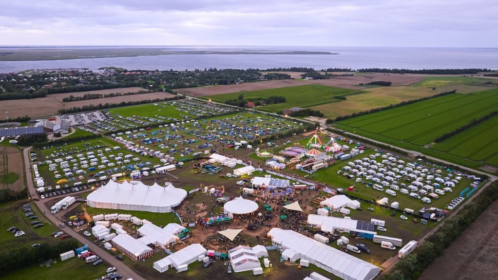 Bork Festival og Primo Tours i nyt partnerskab: Nu kommer der transferbus fra Ringkøbing 