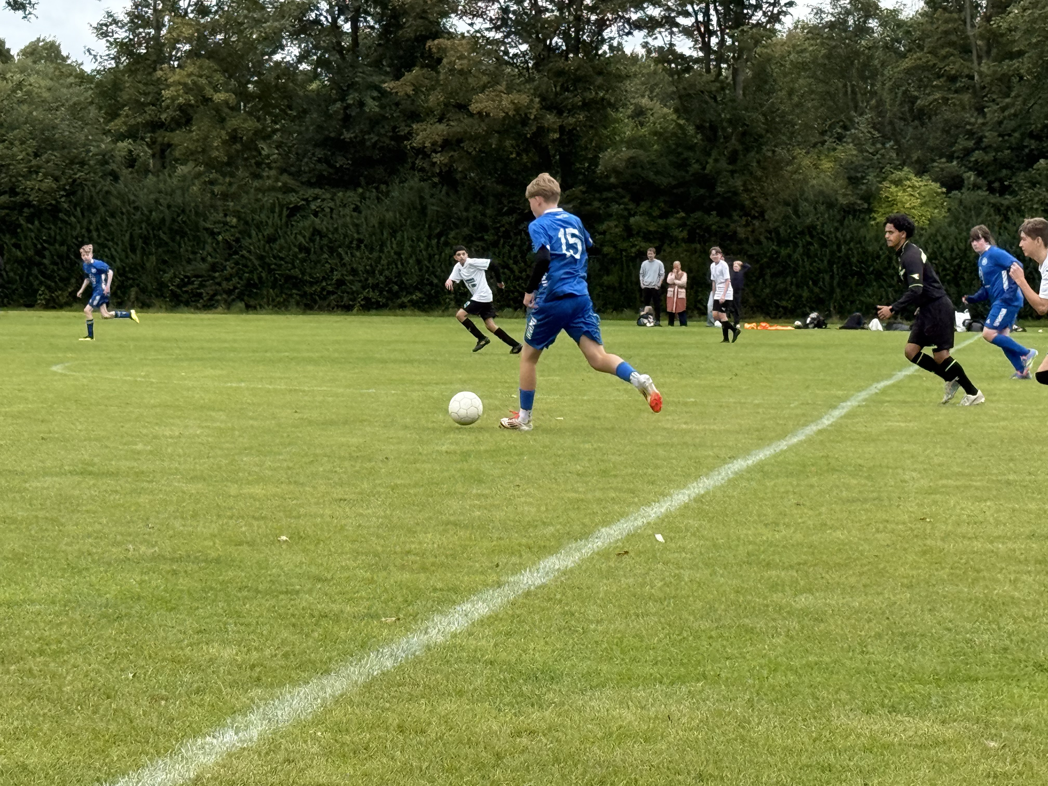 Andrup IF U15 dominerede Esbjerg IF 92 med otte mål i overbevisende sejr