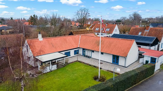 Hasselengen 8 er til salg for kun 2.995.000 kr.: Se de billigste boliger til salg i Vallensbæk her