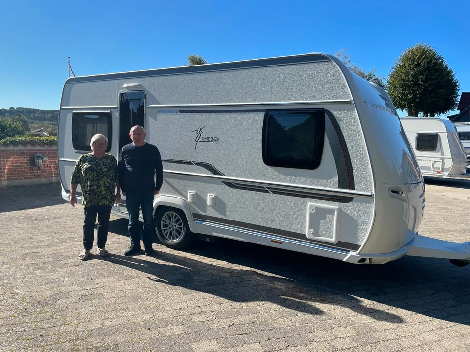 Hinshøj Caravan sender Fendt Tendenza 465 SFB årgang 2022 ud i efterårssolen