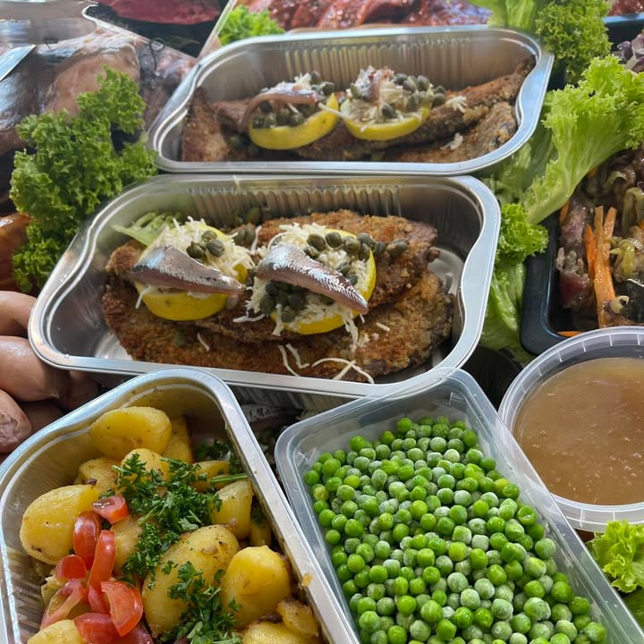 Slagter Byskov tilbyder wienerschnitzel med tilbehør til 199 kr. pr. bakke