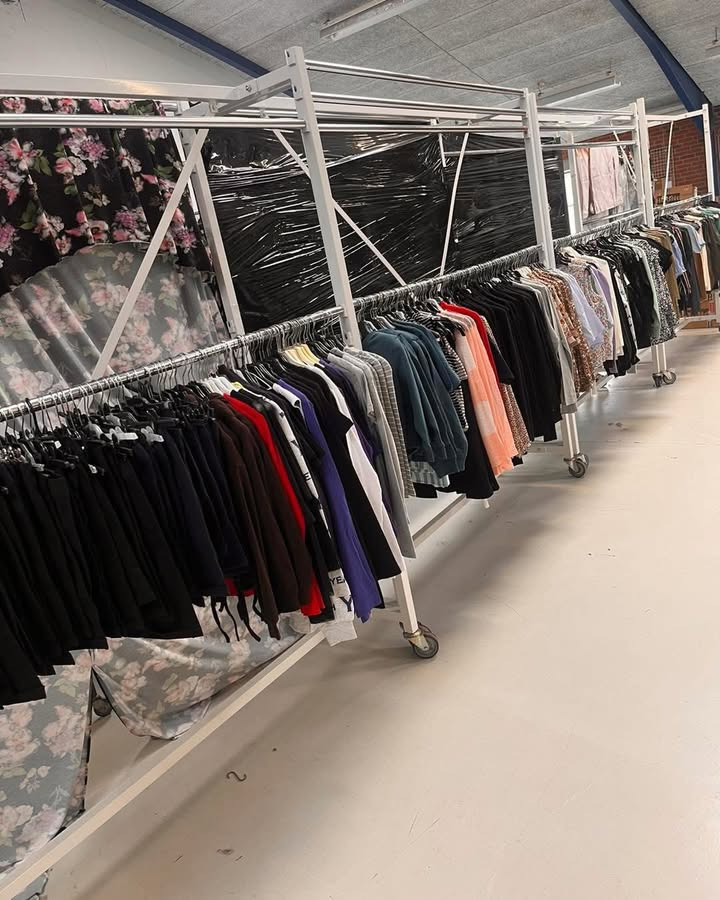 Lagersalg.com annoncerer Hound restsalg med store besparelser