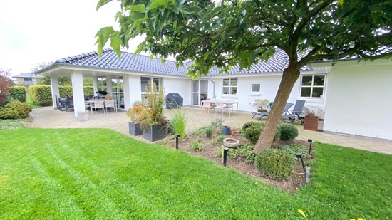 Syrenlunden 10 og 1 anden boliger er kommet til salg denne uge i Jelling - se boligerne her.