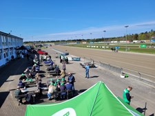 Perfekt dag på BioCirc Trav Arena Skive til løbsstarten kl. 14.00