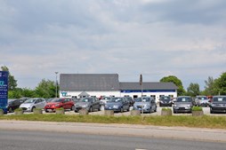 Oscar Biludlejning tilbyder salg, reparation og udlejning af forskellige biler