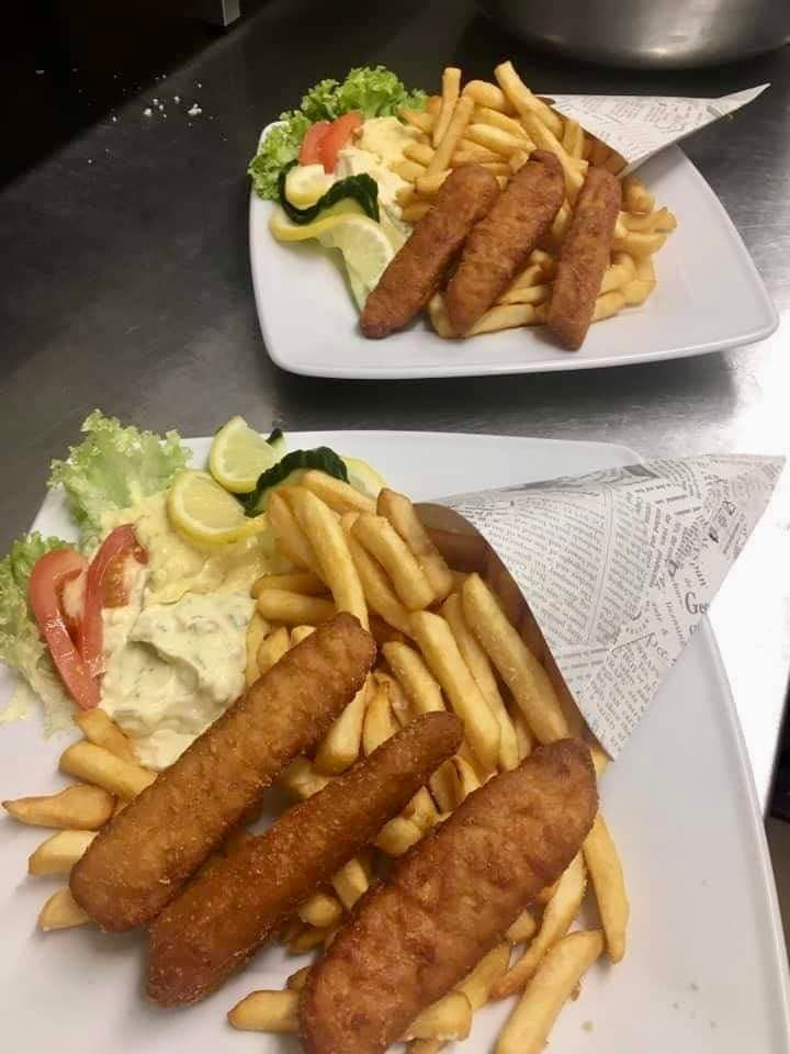 Fredagstilbud fra Havnens fisk og grill: Fish’n’Chips for 100 kr.