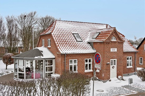 Limfjordsgade 11 og 1 anden boliger er kommet til salg denne uge i Snedsted - se boligerne her.