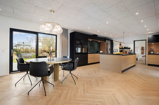 Top 6 over dyreste boliger til salg i Ikast. Priser op til 6.450.000 kr