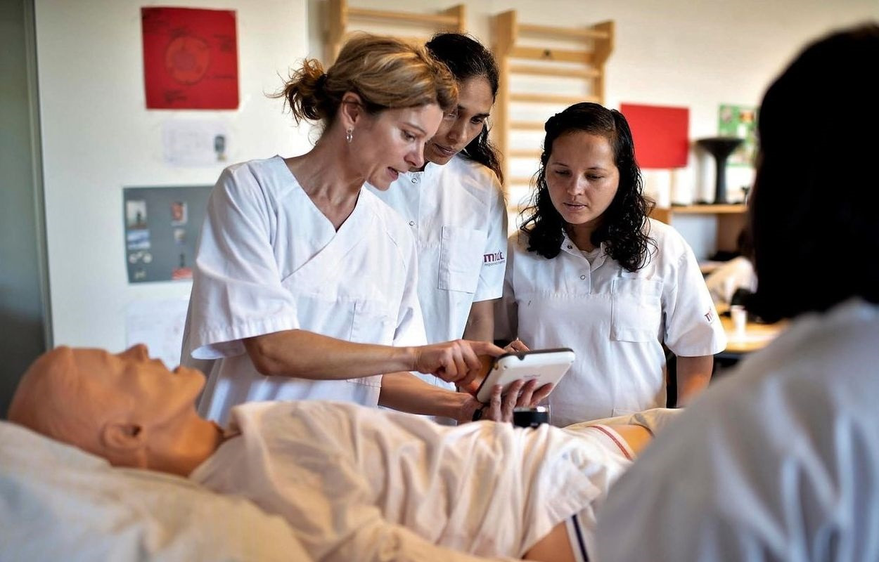 De hjælpende hænder i samfundet