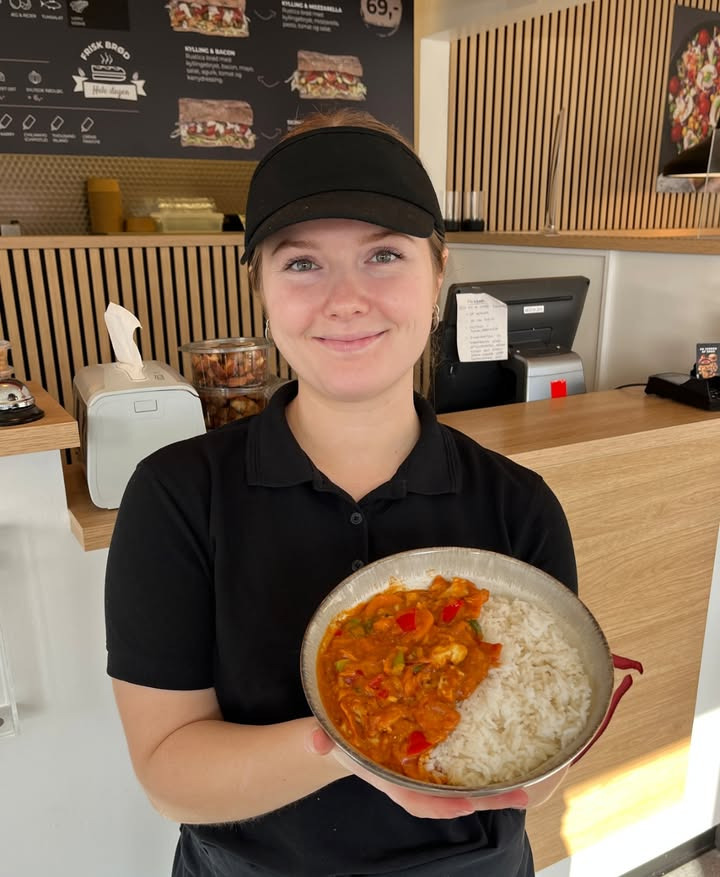 Kylling & Co tilbyder panang chicken med ris til 49 kr i dag