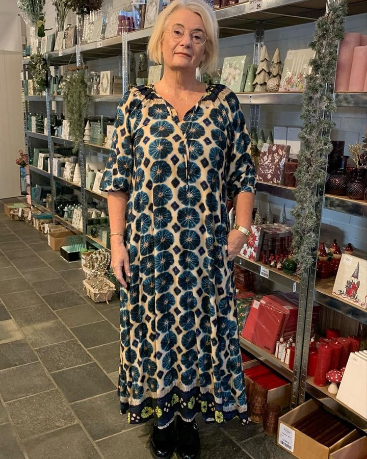 Kundesamarbejde: Birgitte og Lenette prøver duMilde kjoler hos Elins Butik