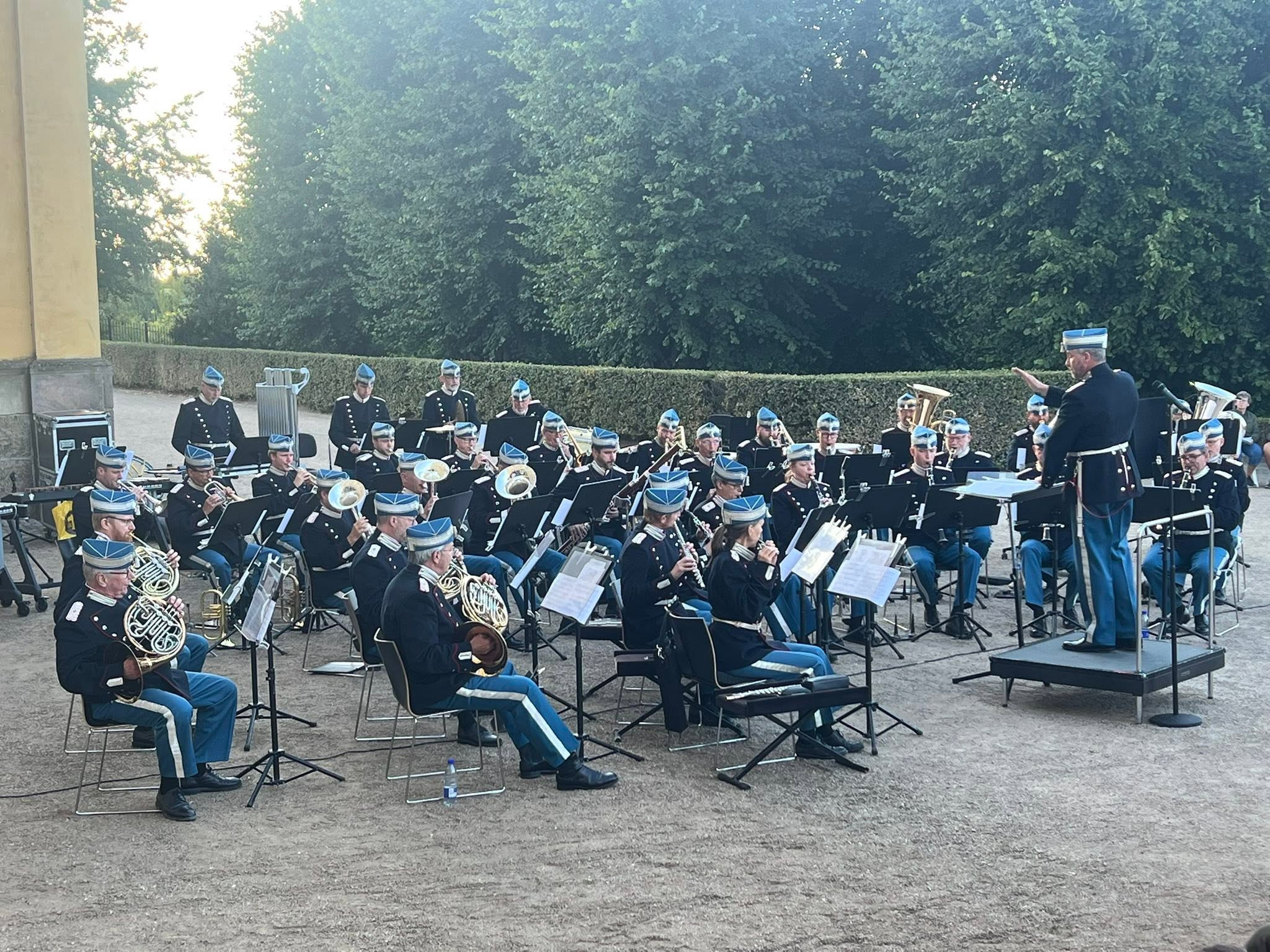 Sommerkoncert med Den Kongelige Livgardes Musikkorps på Frederiksberg Slot
