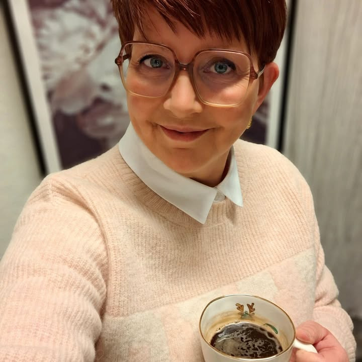 Sanselig shoppingoplevelse for modne kvinder hos Lux By Jakobsen