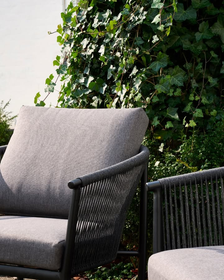 BOLIGHUSET THISTED tilbyder Tibberup loungesæt med rabat på 1.000 kr.