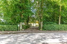 Netop kommet til salg: Nørrehusvej 30 en af Store Heddinges dyreste adresser