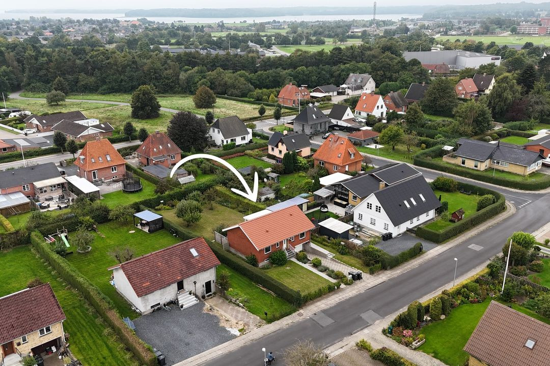 Indflytningsklar villa med fremragende kælder til salg hos RealMæglerne Middelfart