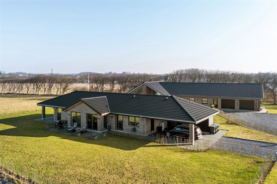Top 6 over dyreste boliger til salg i Brørup. Priser op til 3.595.000 kr