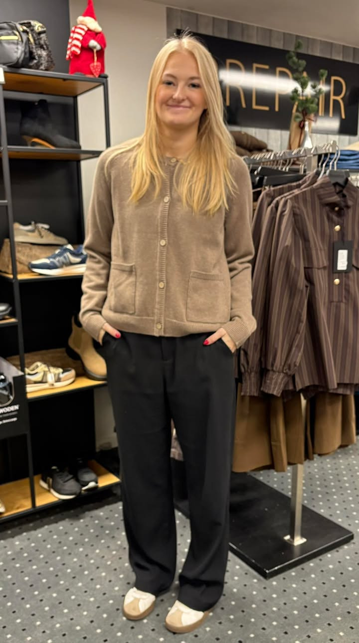 Rosengreen tilbyder cardigan fra PREPAIR til nedsat pris 12. december