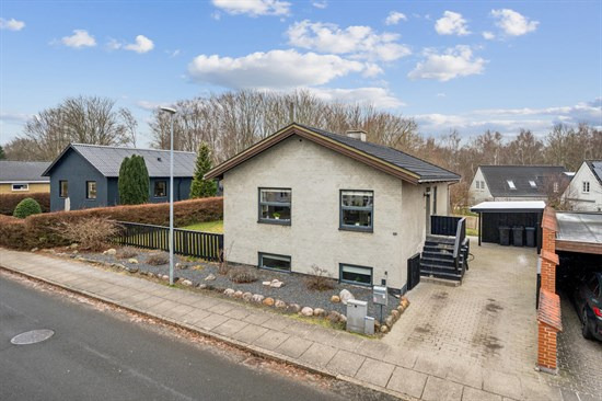Indflytningsklar villa to gader fra Silkeborg Langsø