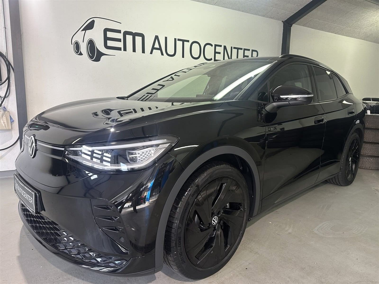 EM AUTOCENTER ApS inviterer til gode handler på nye elektriske biler som VW ID.4