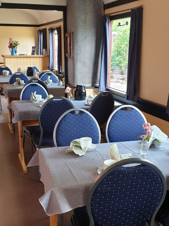 Tag på nostalgisk togrejse med Museumsbanen Maribo-Bandholm