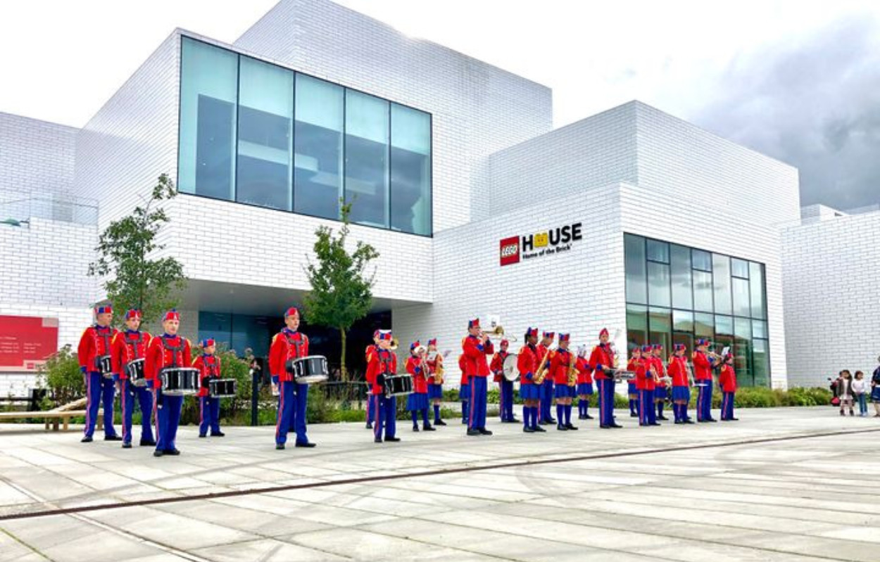 Julekoncert i LEGO® House med LEGOLAND® Billund Garden og Go Vocal