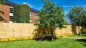 Kender du en dygtig graffitikunstner? Nu åbnes der op for kunstværker på midlertidigt byggehegn
