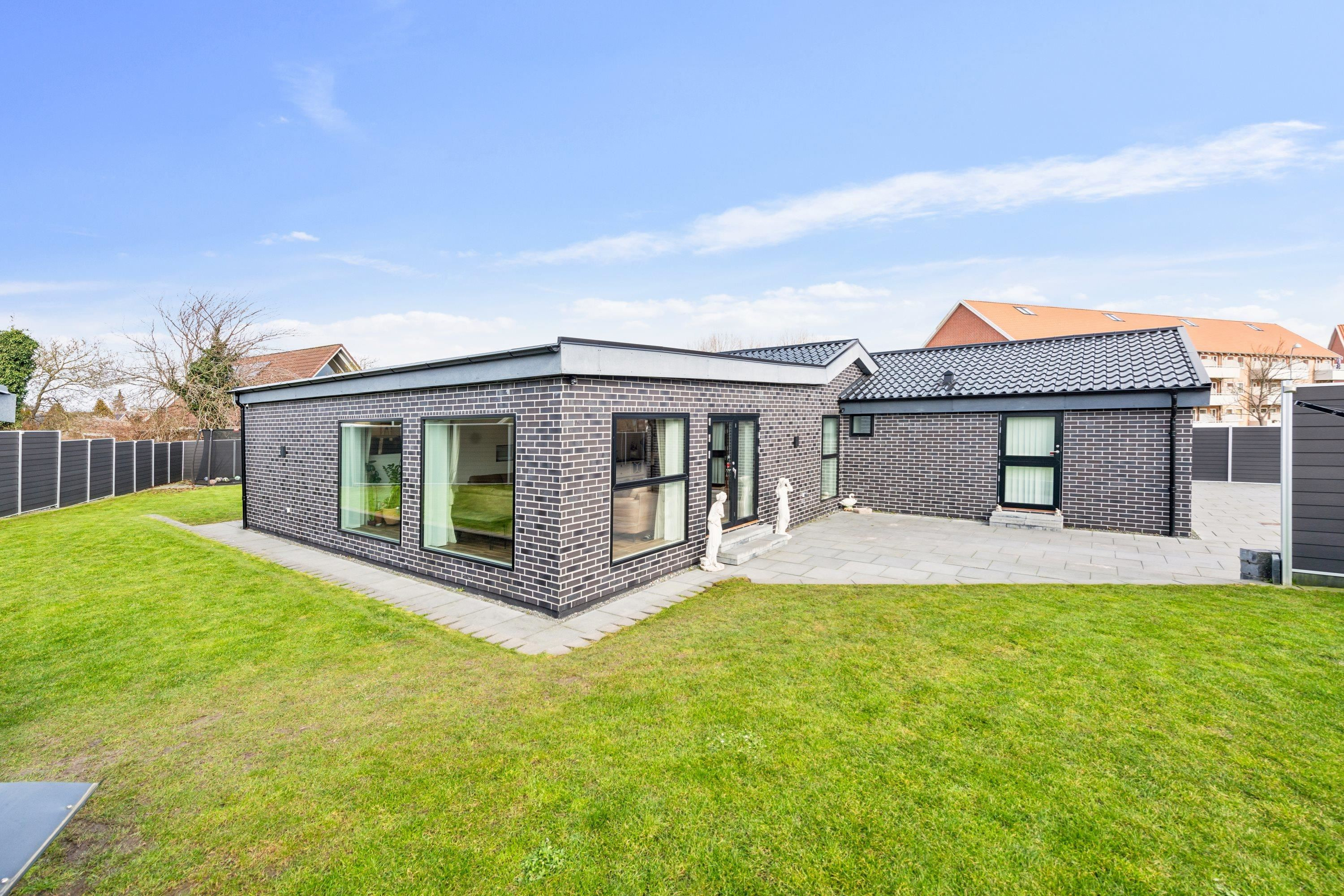 Eksklusiv bolig for 6.875.000 kr er netop kommet til salg i Brøndby - Se den og de dyreste boliger her