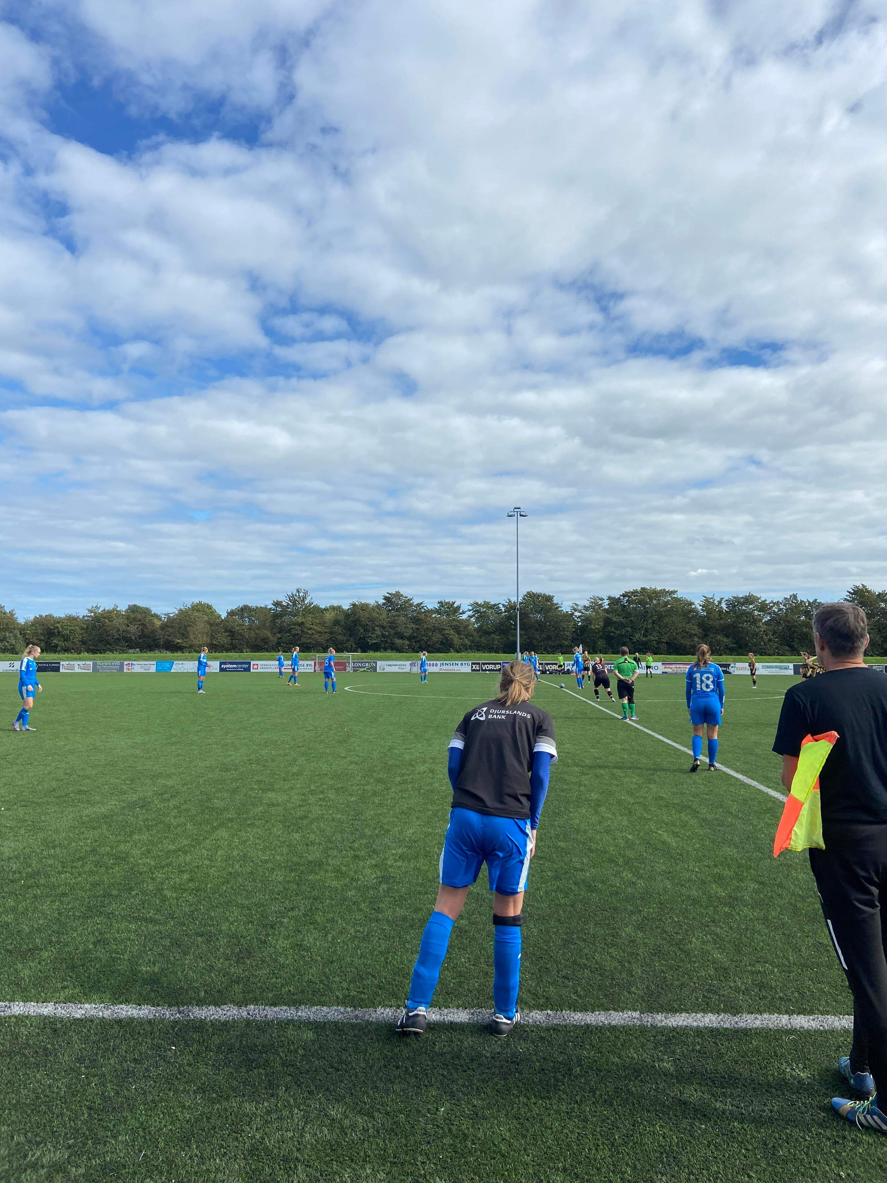 Svenstrup sparkede Vorup-damerne til triumf i overbevisende hjemmebanesejr