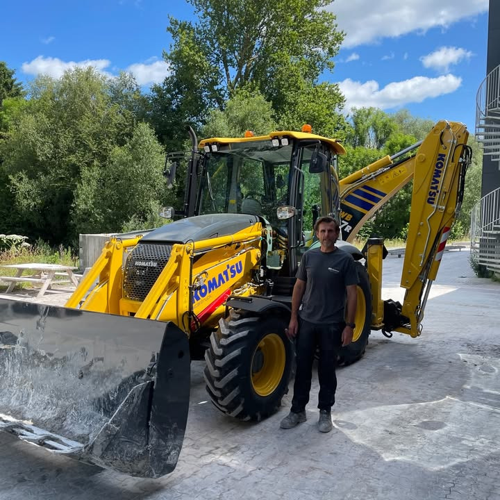 Scantruck A/S leverer ny Komatsu rendegraver til BB Fiberbeton A/S