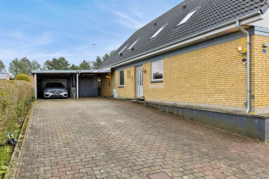 Top 6 over dyreste boliger til salg i Svebølle. Priser op til 2.495.000 kr