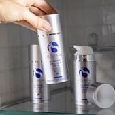 Top Clinic v/Else Møller Larsen opfordrer til brug af solcreme for at beskytte huden