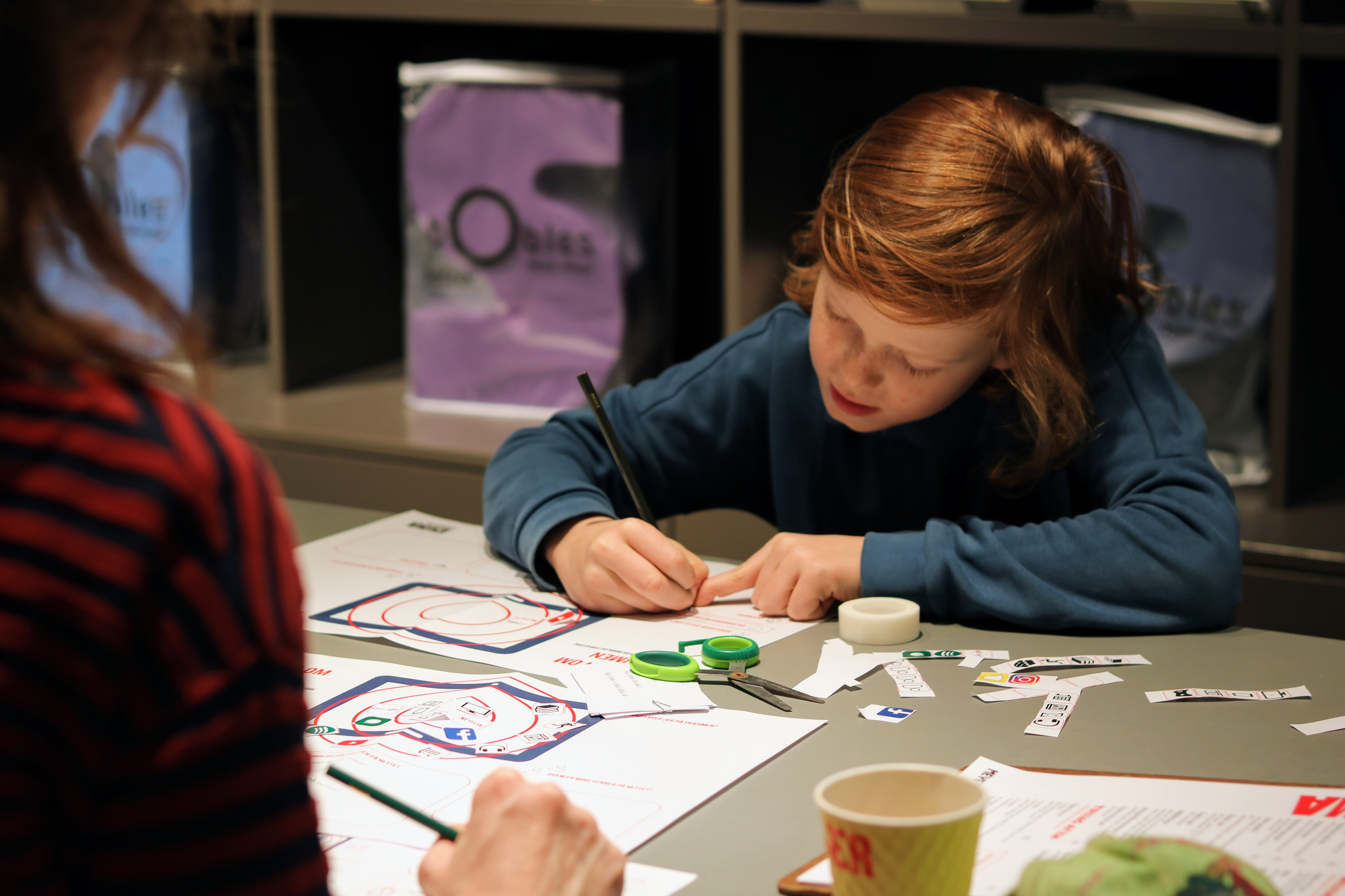 Sammen om skærmen: Workshop for hele familien i Ølgod