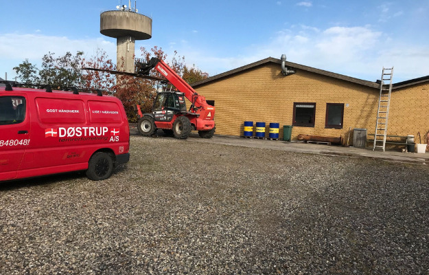 Lokal forankret tømrer i vækst