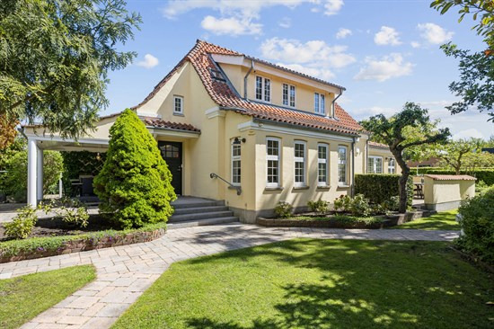 Top 6 over dyreste boliger til salg i Høng. Priser op til 5.500.000 kr