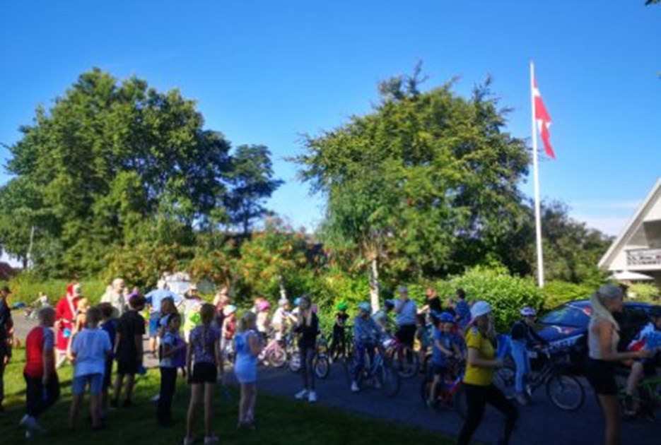 Cykelfeber på skoleskemaet: Tour de Junget i høj sol