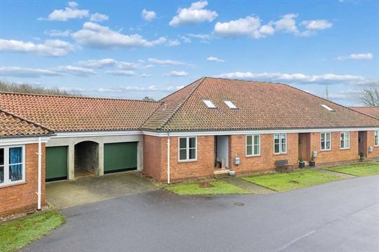 Nørrelundparken 2A og 3 andre boliger er kommet til salg denne uge i Ribe - se boligerne her.