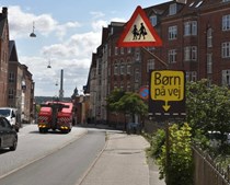 Drop mobilen på skolevejen, forældre