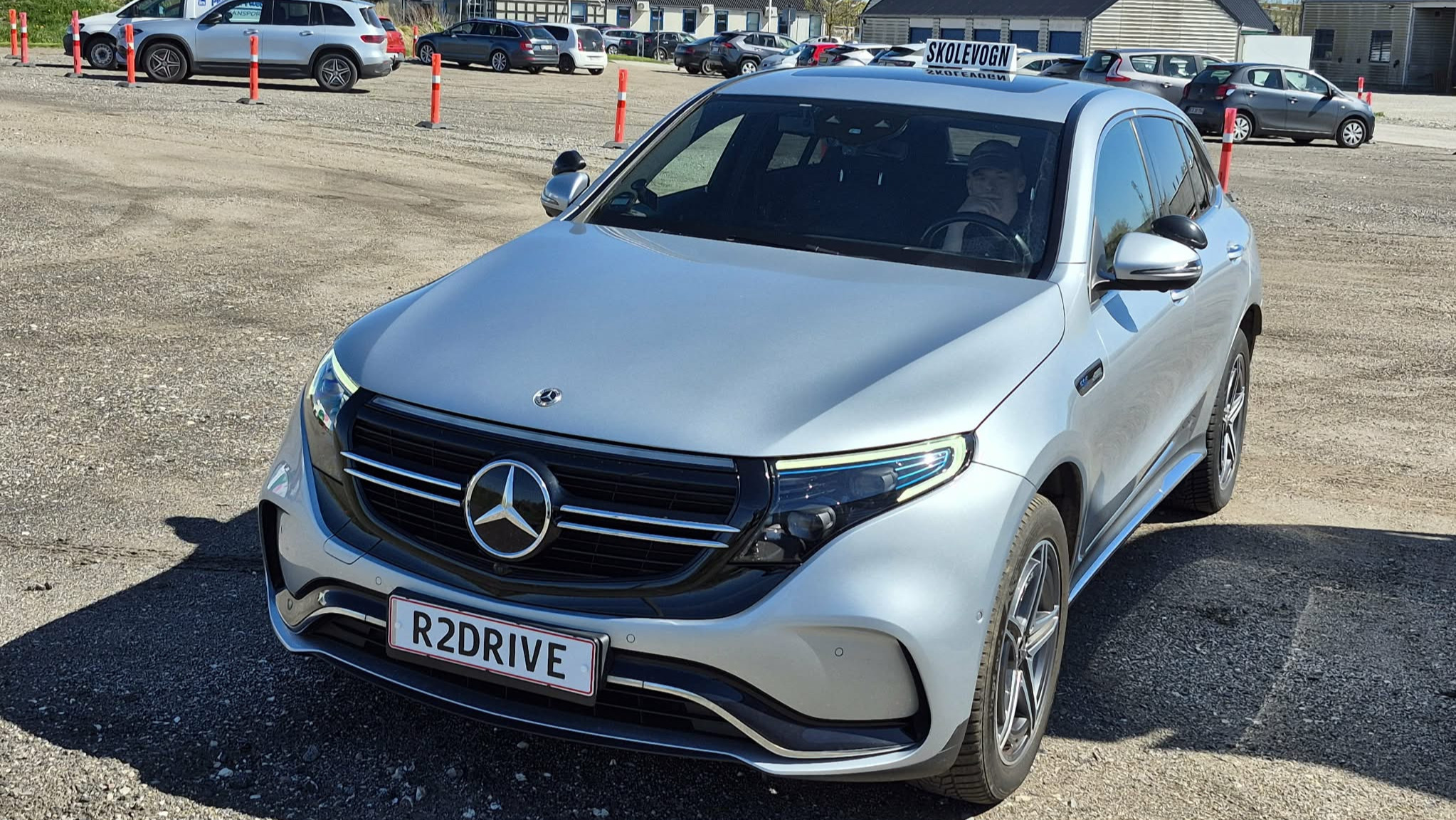 Tag kørekort efter skole hos R2Drive