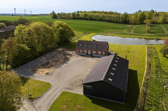 Top 6 over dyreste boliger til salg i Fårvang. Priser op til 3.995.000 kr