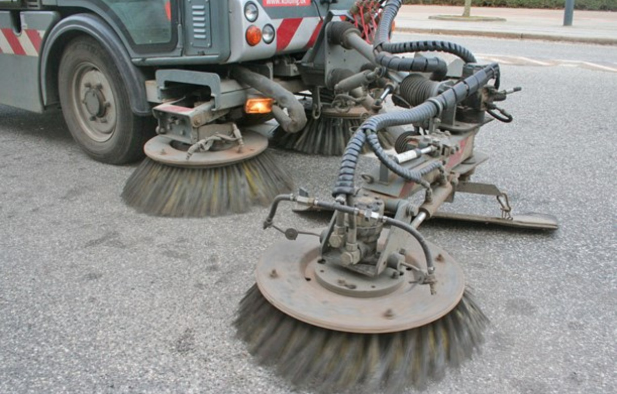 Kolding Kommunes veje og cykelstier får efterårsrengøring