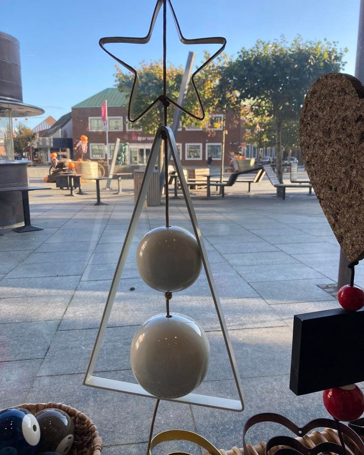 Wiiben præsenterer nye håndlavede dekorationer fra Nordic By Hand til julesnoren