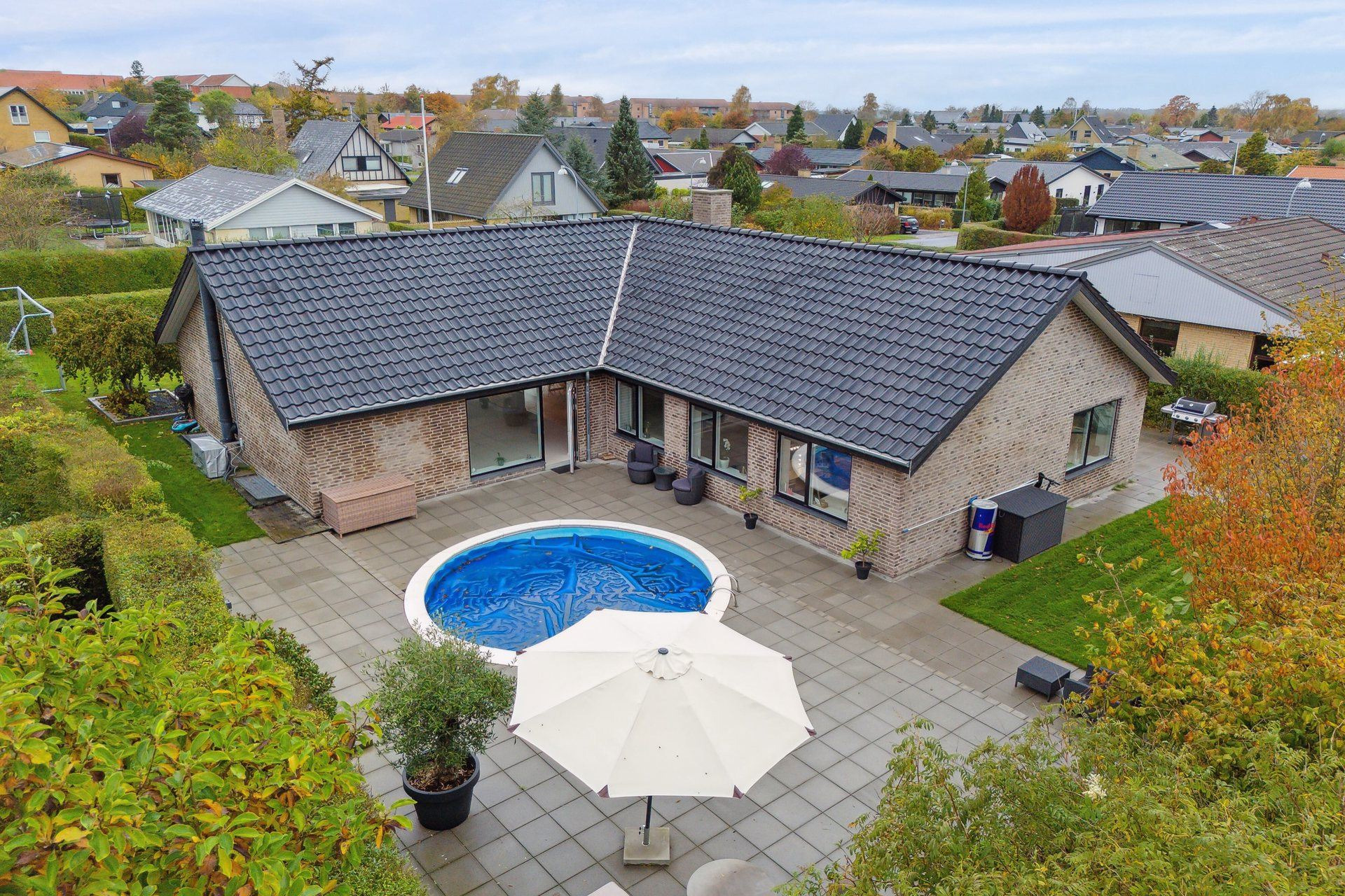 Luksusbolig netop kommet til salg i Smørum: Se hvad du skal smide for Smørums dyreste adresser her